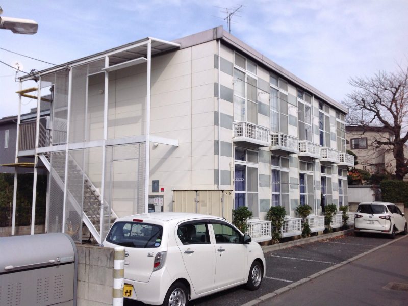 レオパレスグリーンヒルの外観画像