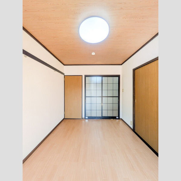 レスポワールハネサ102号室 洋室