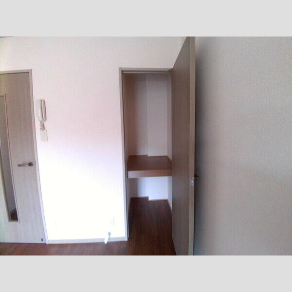 エクレール相原　B202号室 収納