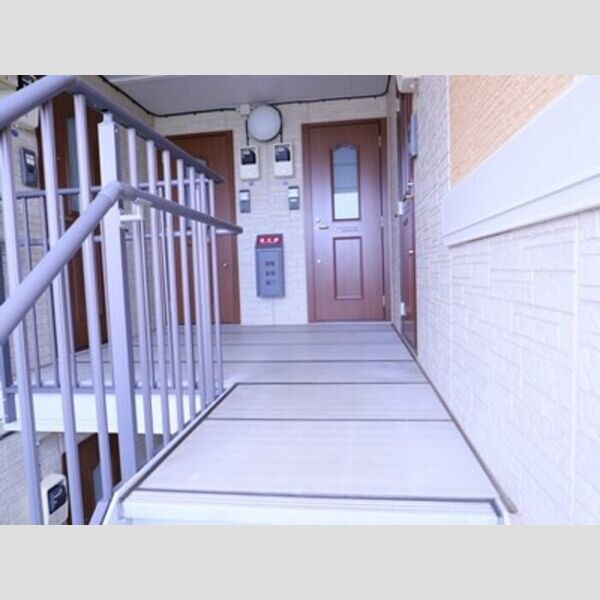 グランドソレーユ　　A棟 2階踊り場