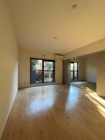 第３緑光コーポラス リビング