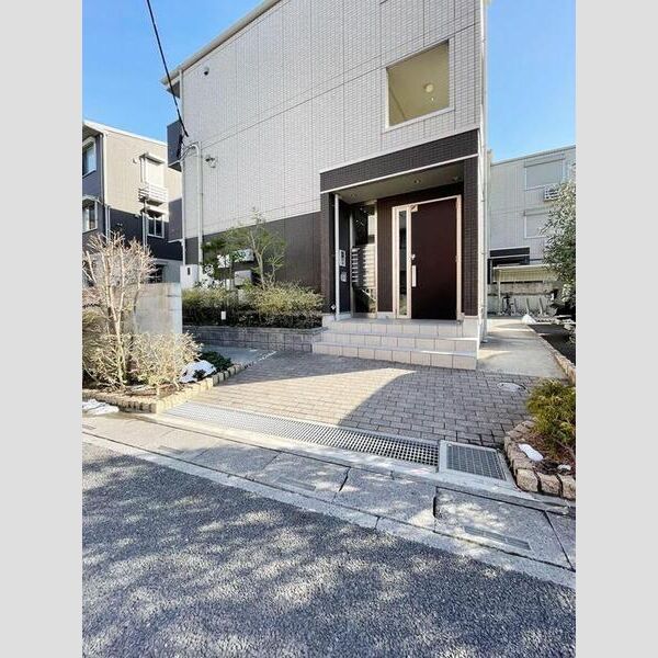 プレシャスガーネット307号室 エントランス