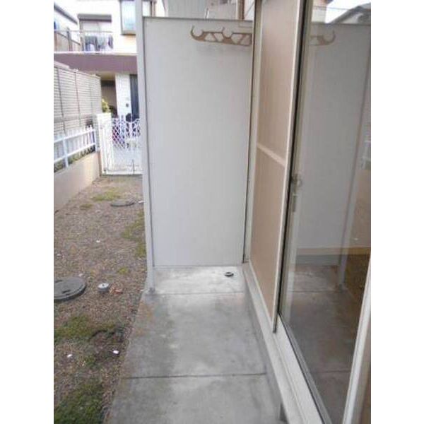 ジュネパレス市川第24-A0102号室 バルコニー