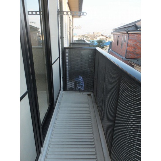 ファミーユ・ドミ0203号室 バルコニー！