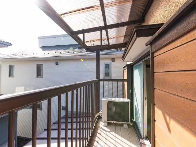 豊平町戸建 南東向きベランダで、陽当たり良好・洗濯物も干しやすい