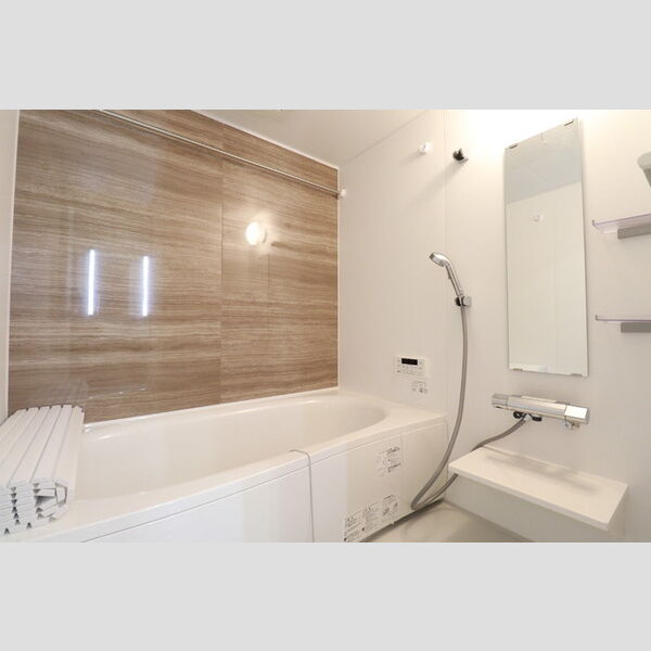 シェーンブルーメ横浜302号室 お風呂