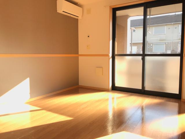 シンフォニー105号室 リビング