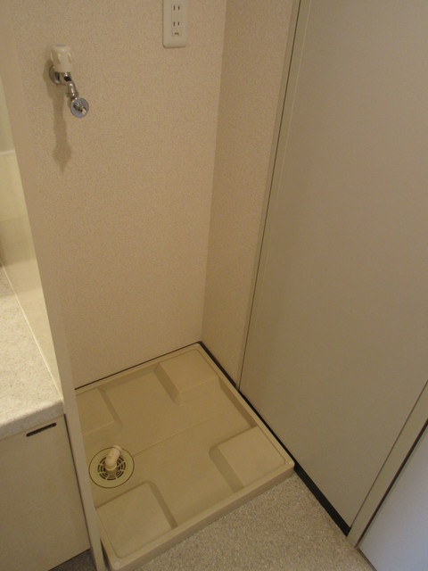 アクトフォルム江古田 室内洗濯機置場