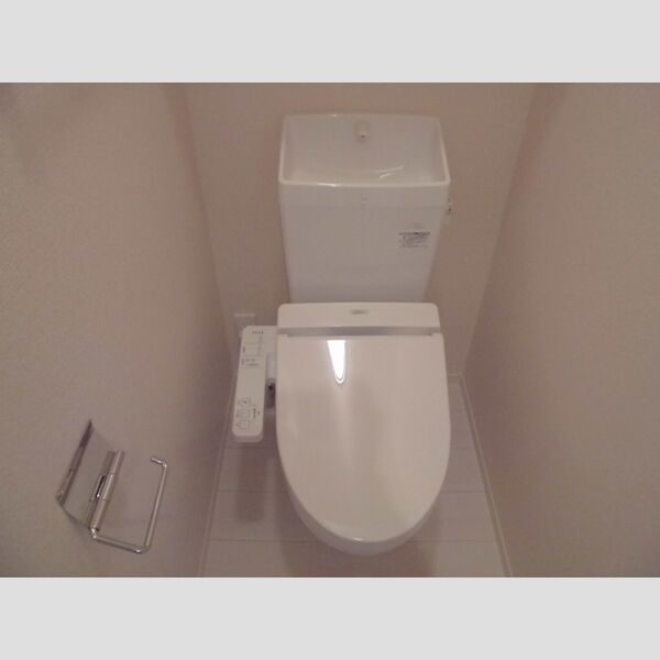 プラムブロッサム　イースト202号室 温水洗浄暖房便座