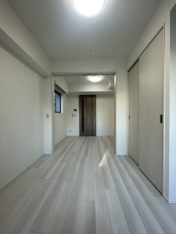 ガーラ・ステーション川崎平間5階 リビング