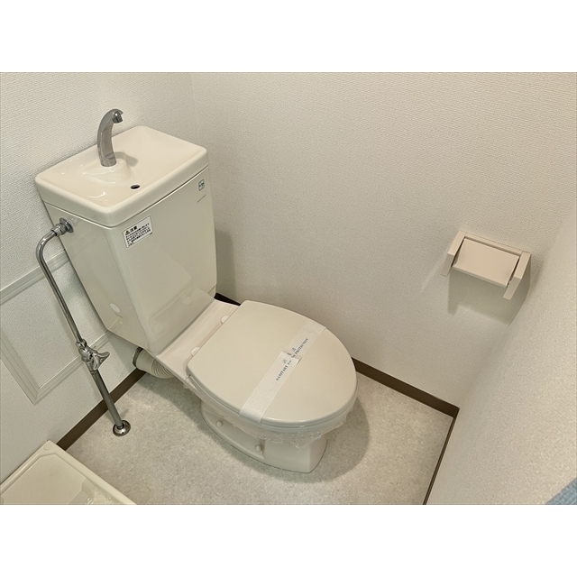 シャトレ明大前 内観