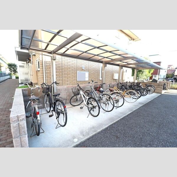 パナックスⅡ101号室 駐輪場