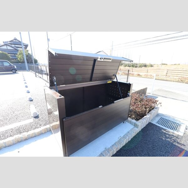 S Garden ごみ置き場