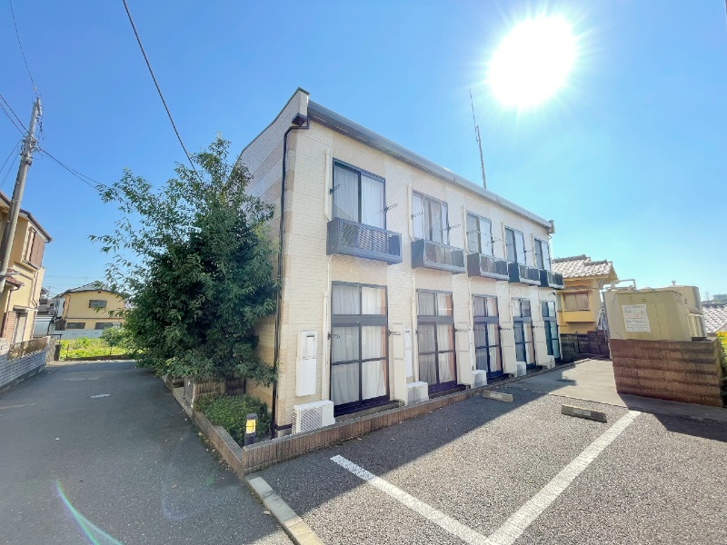 レオパレスアンジュエの外観画像