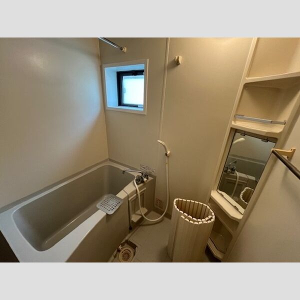 コトー・タカイチ101号室 バス