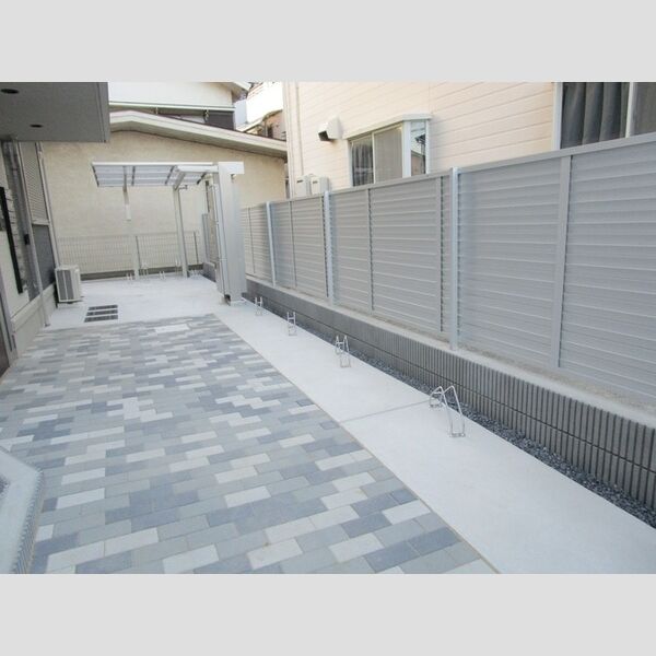 フレシール 駐輪場