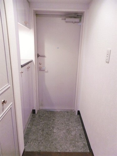 ライオンズヒルズ松戸 玄関　※前回募集時2017年5月撮影