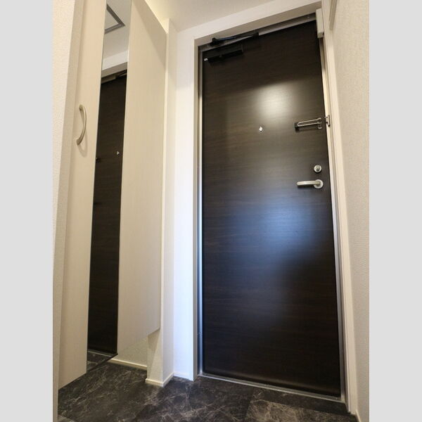 コンフォール東橋本2丁目301号室 玄関