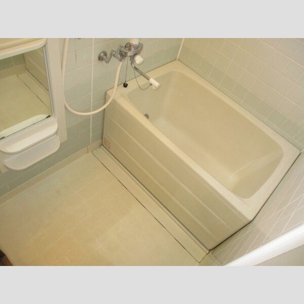 ラヴェニュ　A 浴室