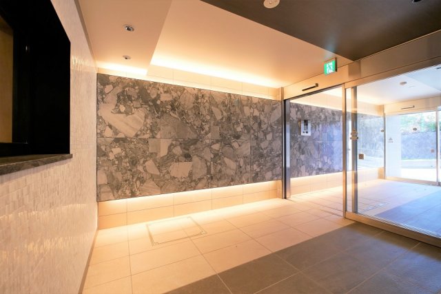 ハーモニーレジデンスパレスフロント5階 外観