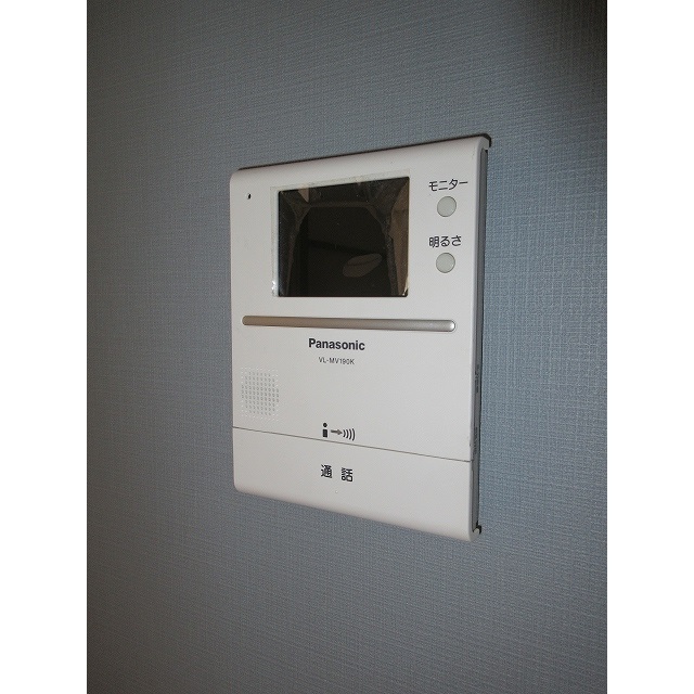 フジパレスA棟0102号室 モニター付きインターホン