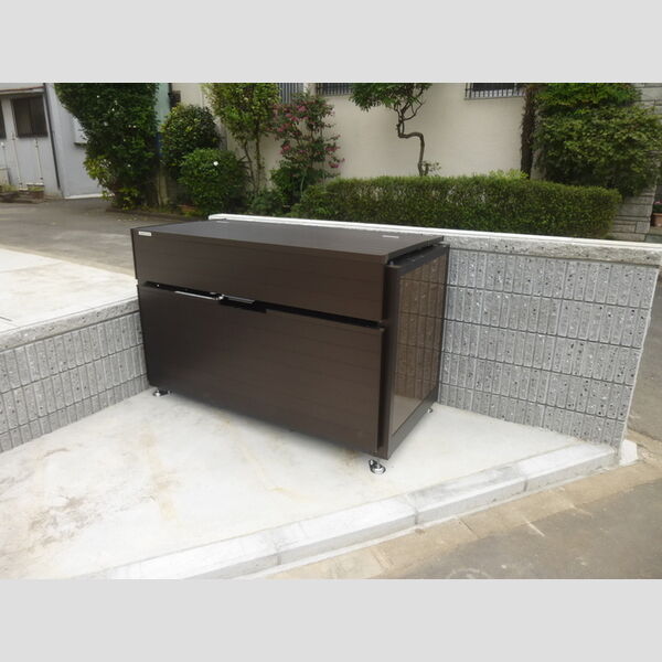 ロイヤルレジデンスⅡ102号室 駐車場