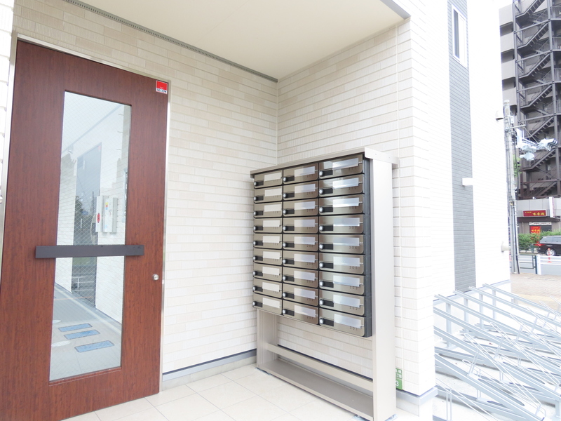 リブリ・グランディール西新井Ⅱ2階 エントランス