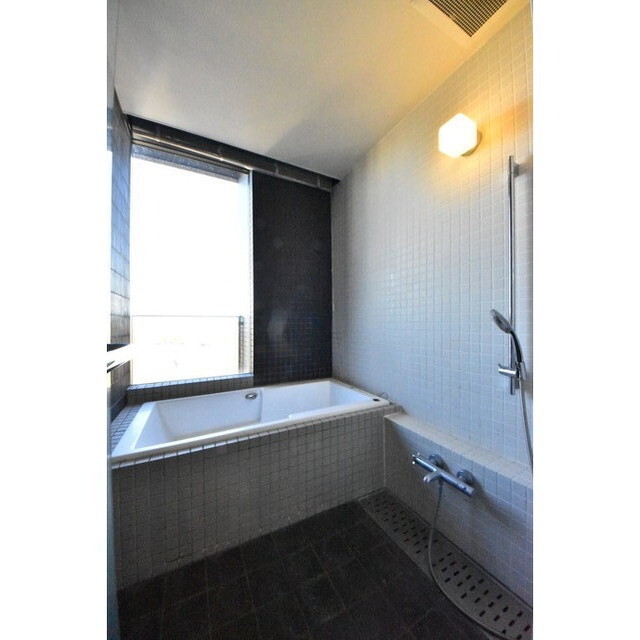 スクエアガーデン池袋1104号室 内観