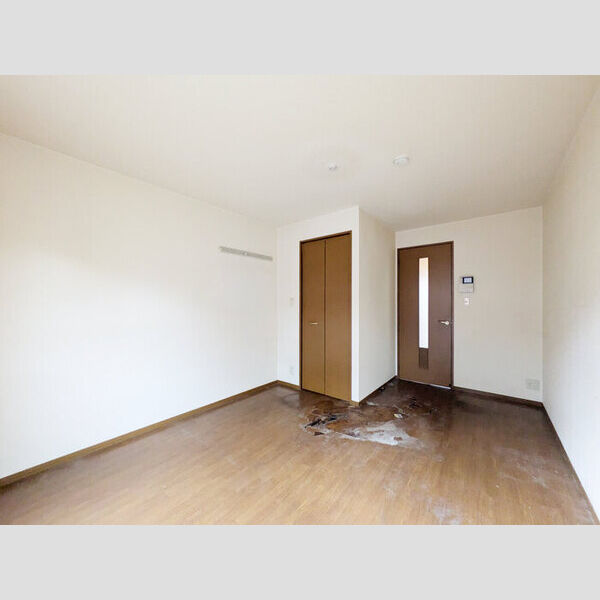 ディアコート城山105号室 リビング