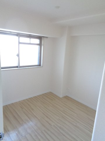 ヒルサイドテラス東寺尾0205号室 洋室１　※別号室の参考写真(現況優先・仕様違いの場合あり)