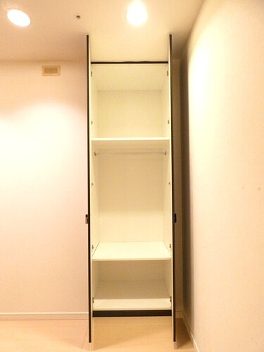 シティタワー有明 洋室（5.0畳）