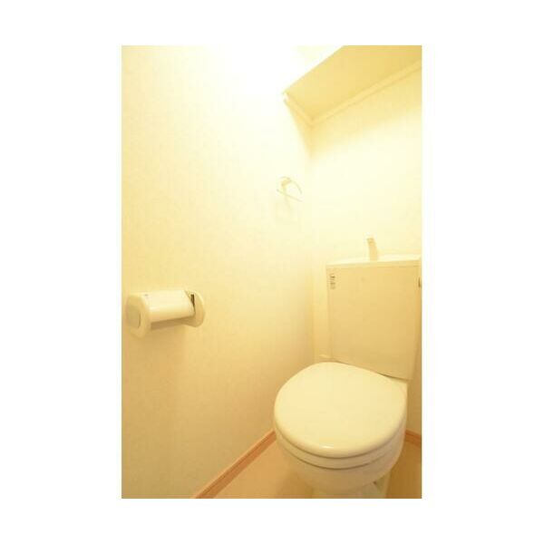 ラヴェールMY　203号室 トイレ