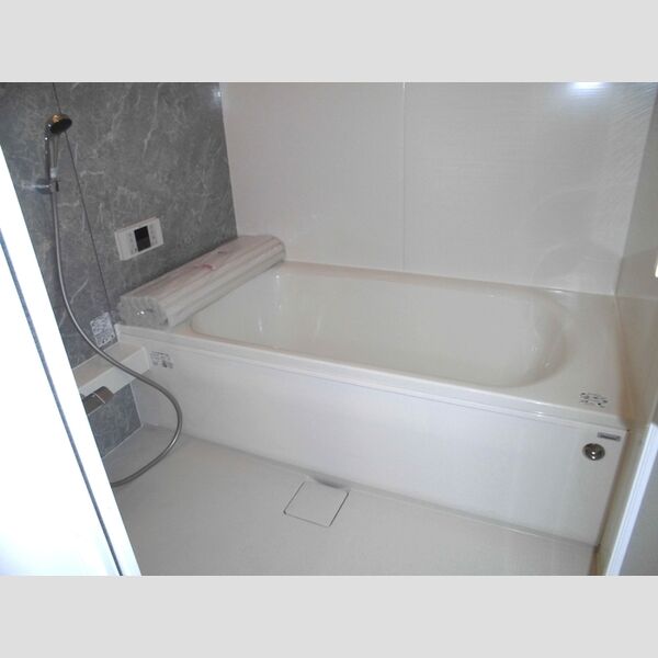 D-Sereno上福岡102号室 浴室