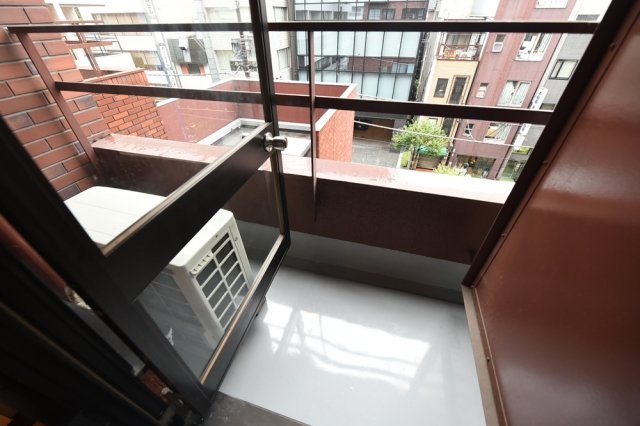 ラフィネお茶の水 バルコニー