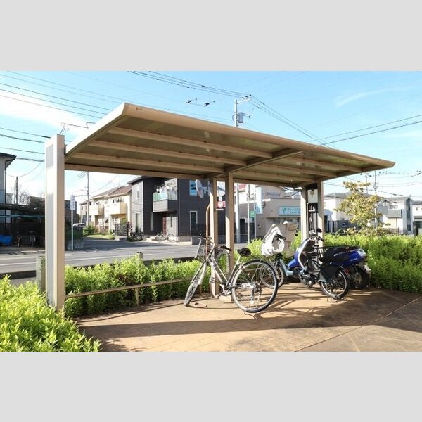 ロイヤル パークス 駐輪場