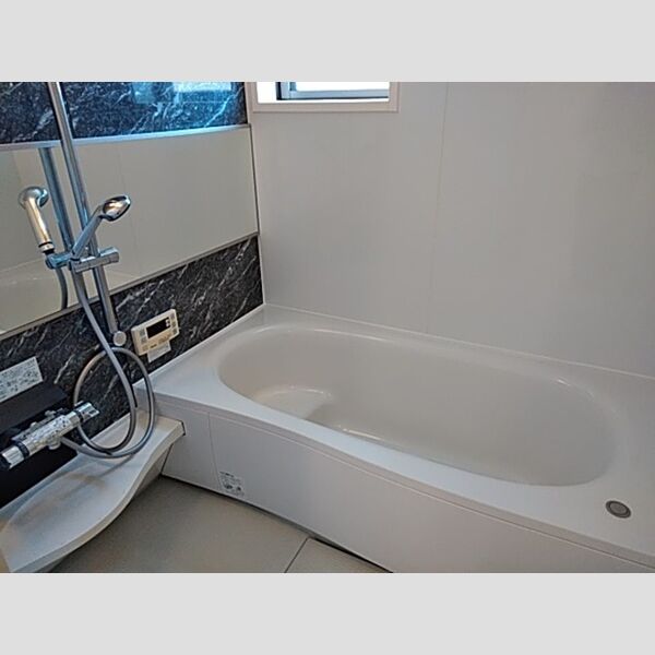 イルミナ102号室 1坪風呂