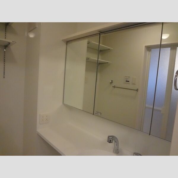 カラット 洗髪洗面化粧台