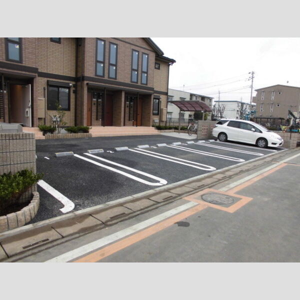 ラークヒルズ(ふじみ野) 駐車場