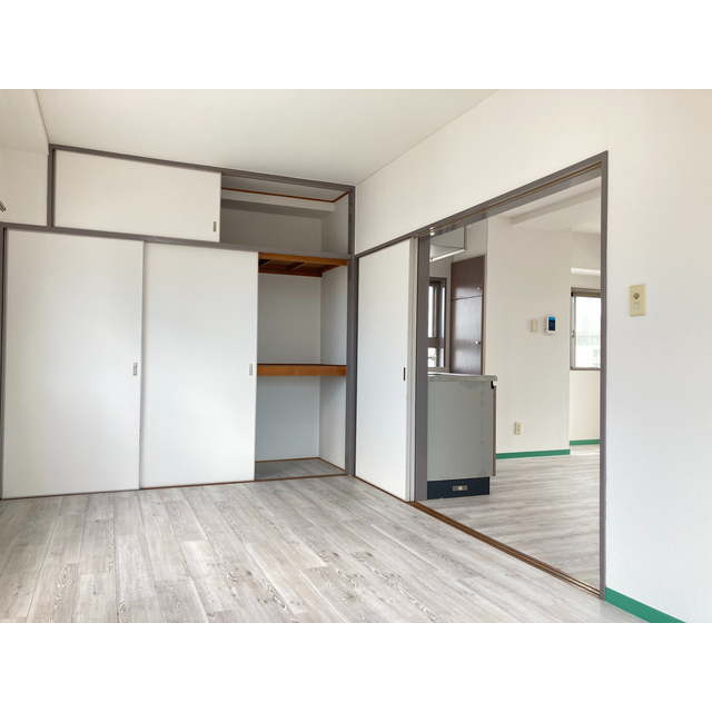 大貫ビル 洋室収納