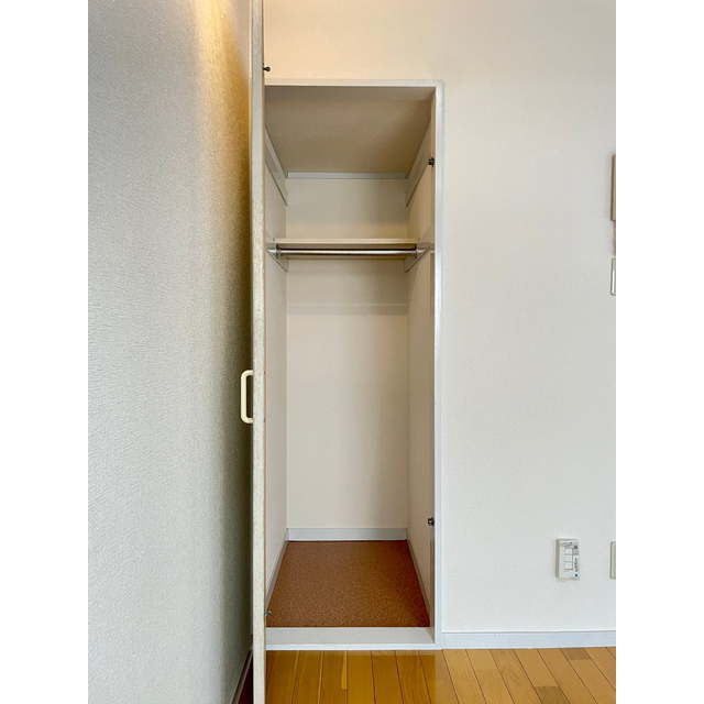 アーバンコート辻堂207号室 ☆クローゼット