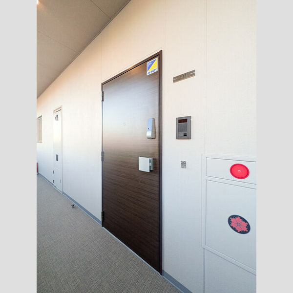 サンジョイアゼロ711号室 玄関ドア