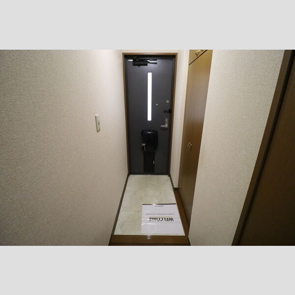 セジュール山の根205号室 玄関