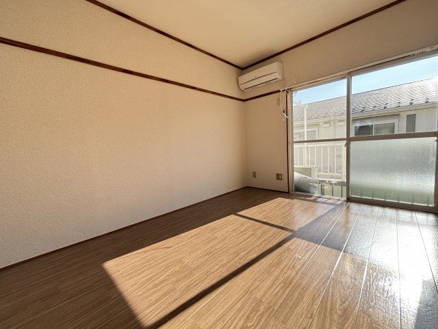 コーポリバティ リビング