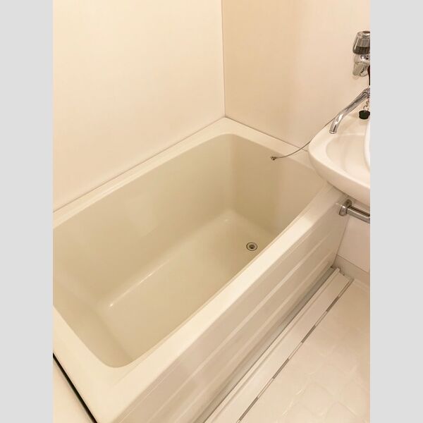 MKエクセル102号室 浴槽