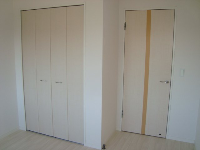 ベルクラージュ 北側洋室