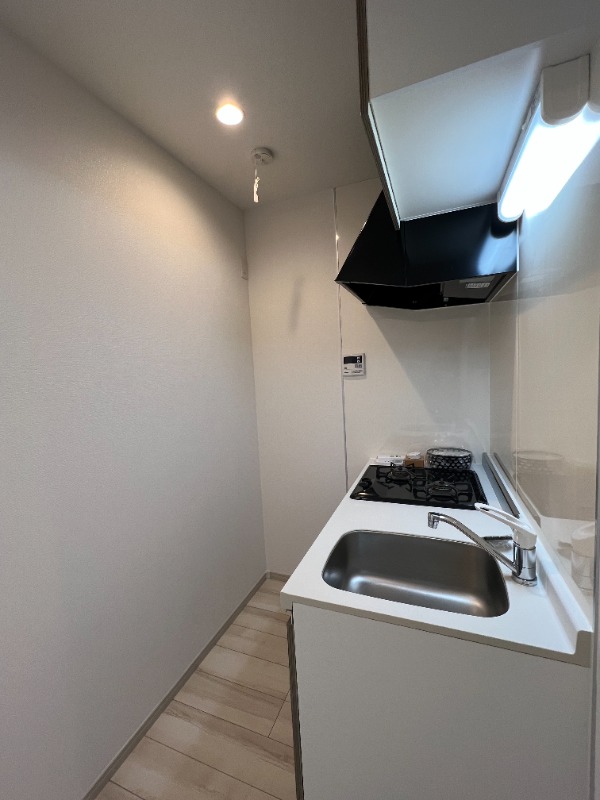 Lily東中山2階 スペースがあり冷蔵庫もしっかり置けます♪