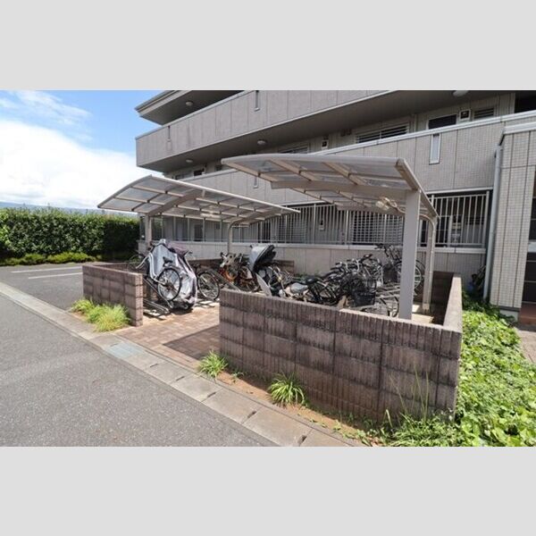 グランブルー 駐輪場