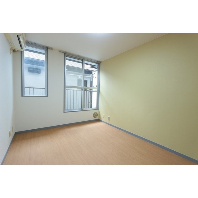 ＣＡＳＡスギザキ203号室 内観