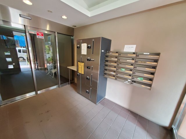 ヴィルヌーブＩＷＡＴＡ エントランス