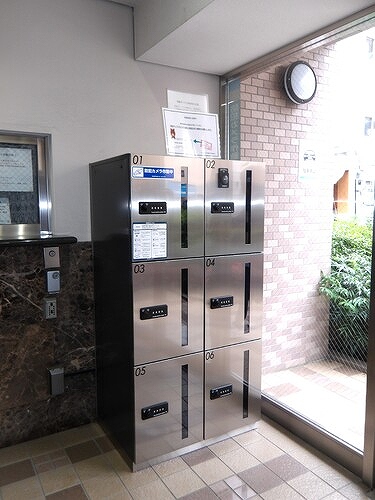 ライオンズプラザ亀戸第２2階 宅配ＢＯＸ　※2025年4月撮影